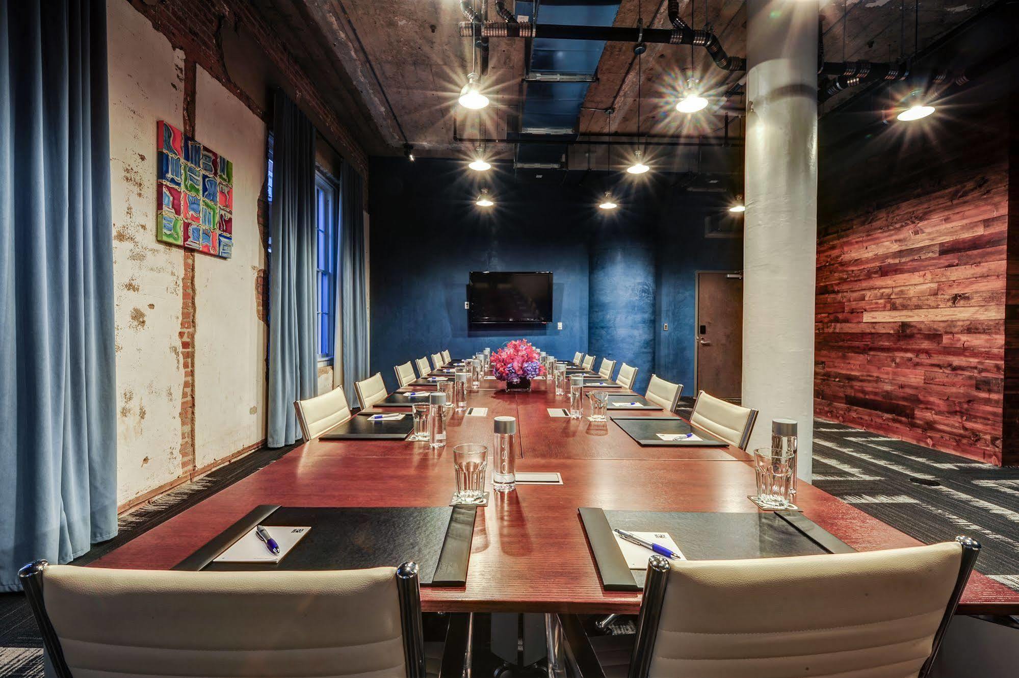 Canvas Hotel Dallas Exterior foto